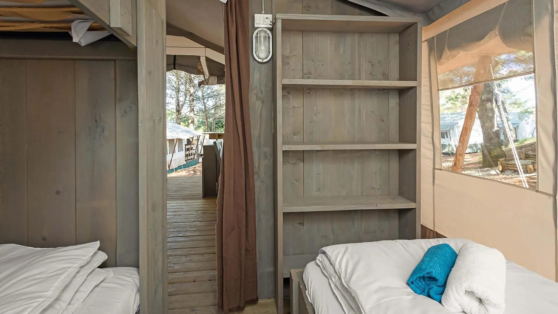 Semesterpark Easyatent Safari Tent Lanterna Červar-Porat