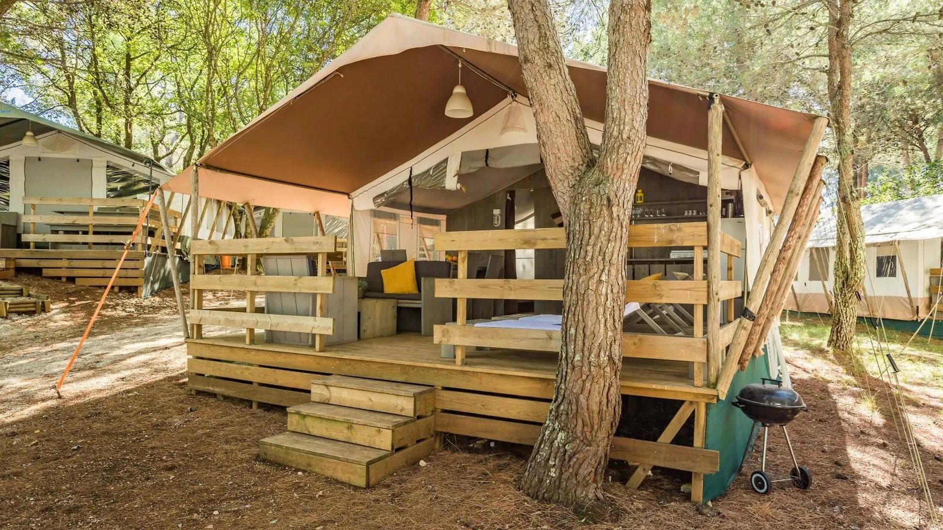 Easyatent Safari Tent Lanterna Červar-Porat 0*,