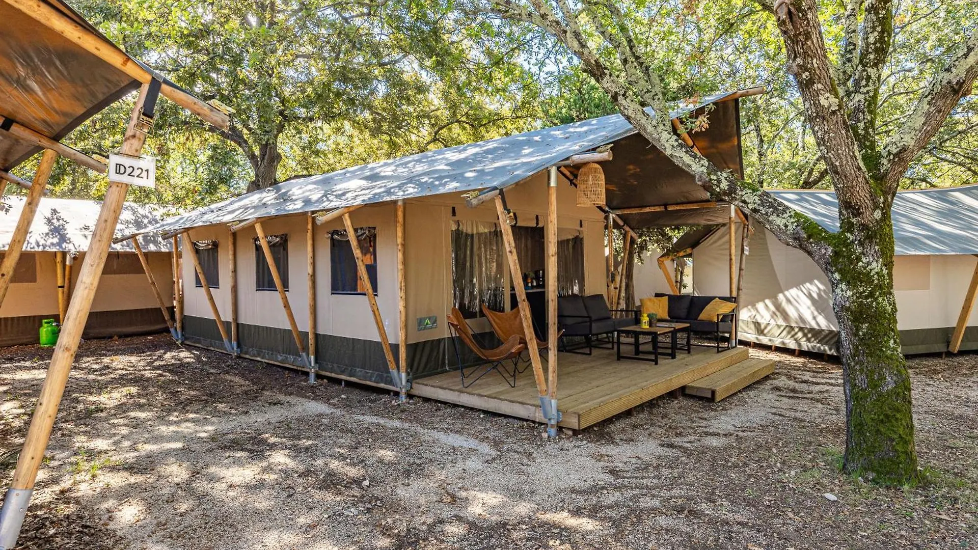 Easyatent Safari Tent Lanterna Červar-Porat Semesterpark