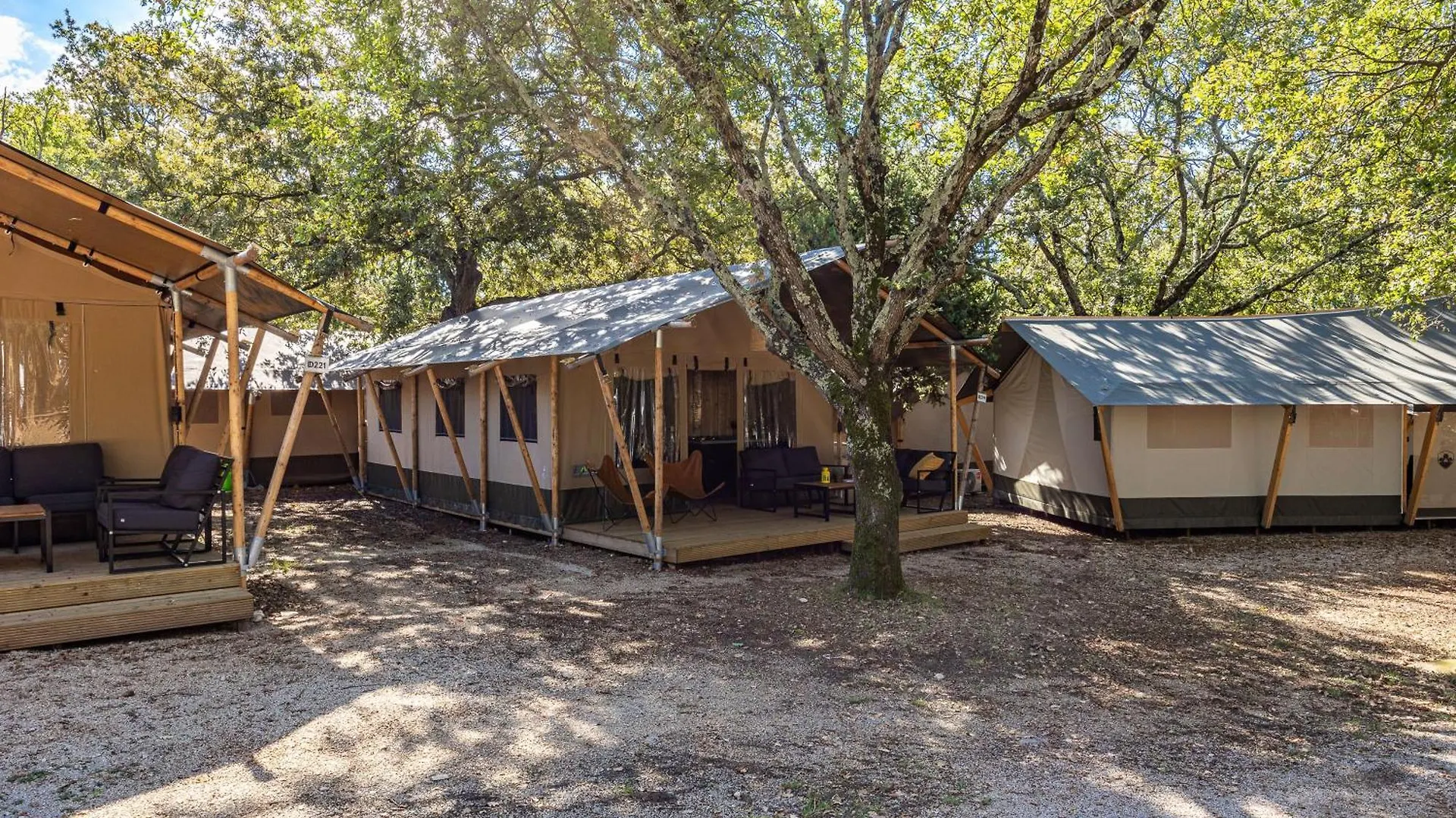 Holiday park Easyatent Safari Tent Lanterna Cervar-Porat