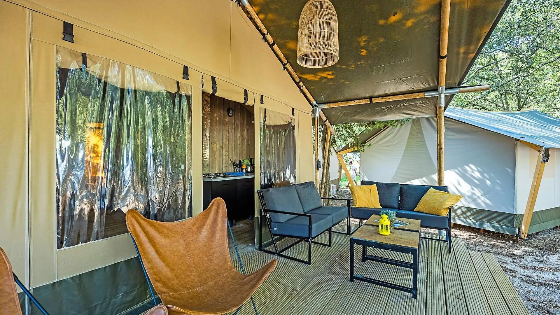 Easyatent Safari Tent Lanterna Červar-Porat Semesterpark