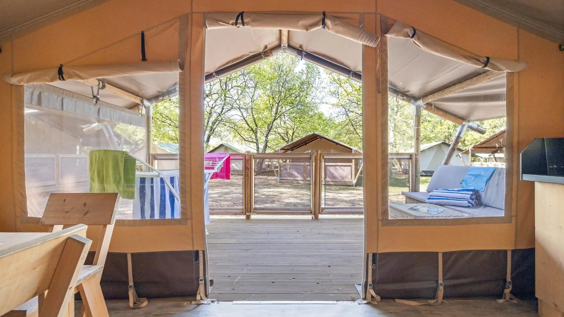Semesterpark Easyatent Safari Tent Lanterna Červar-Porat Kroatien
