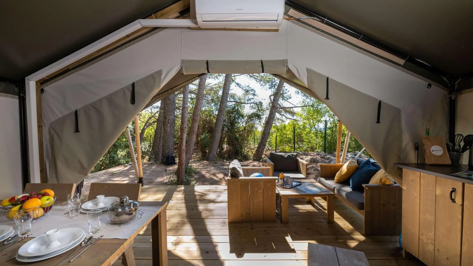 Easyatent Safari Tent Lanterna Červar-Porat Semesterpark