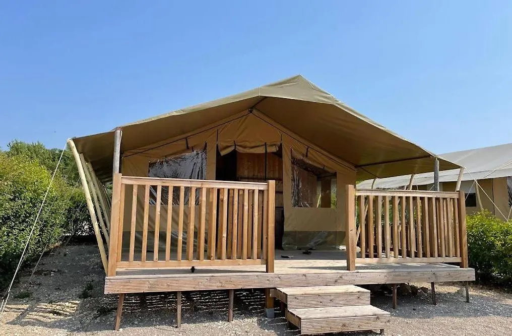 Easyatent Safari Tent Lanterna Červar-Porat Semesterpark