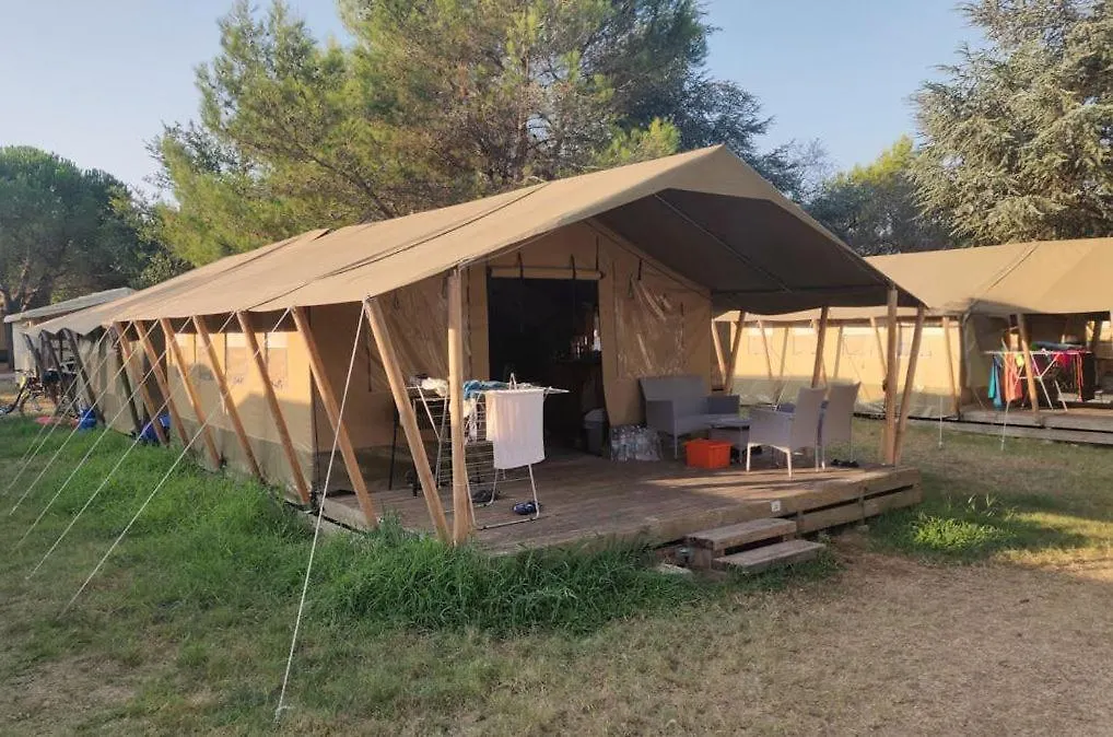 Semesterpark Easyatent Safari Tent Lanterna Červar-Porat