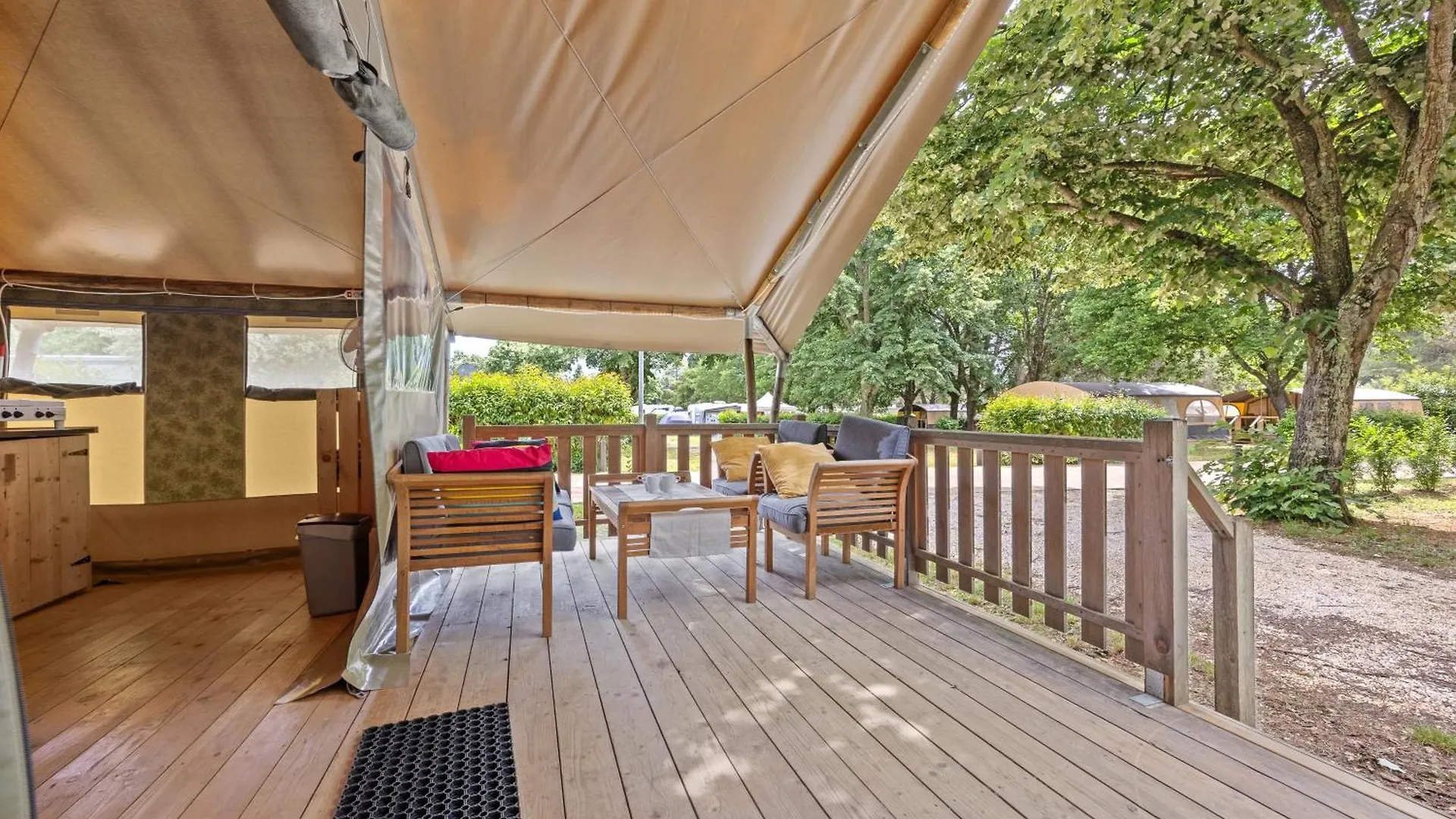 Easyatent Safari Tent Lanterna Cervar-Porat Croatia