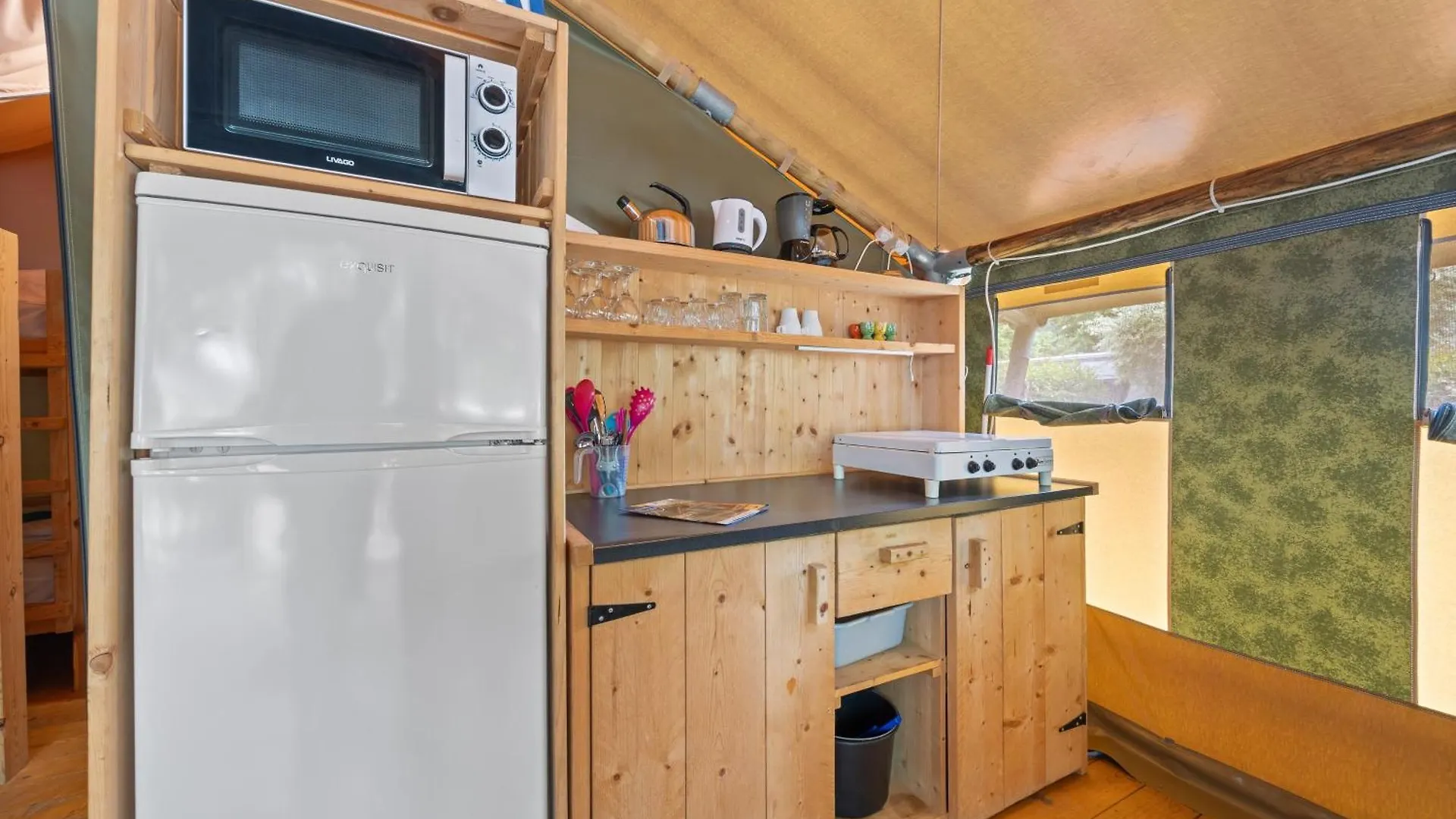 Holiday park Easyatent Safari Tent Lanterna Cervar-Porat