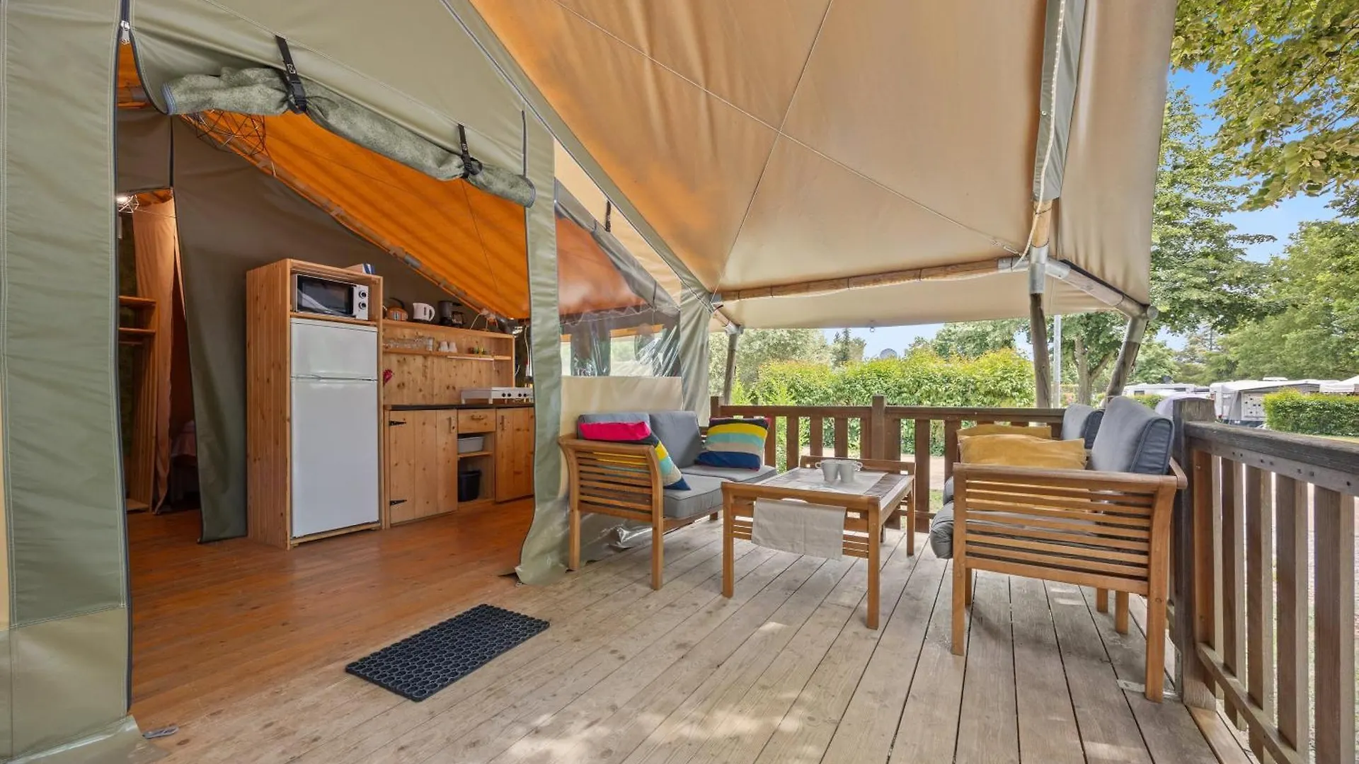 Easyatent Safari Tent Lanterna Cervar-Porat Holiday park