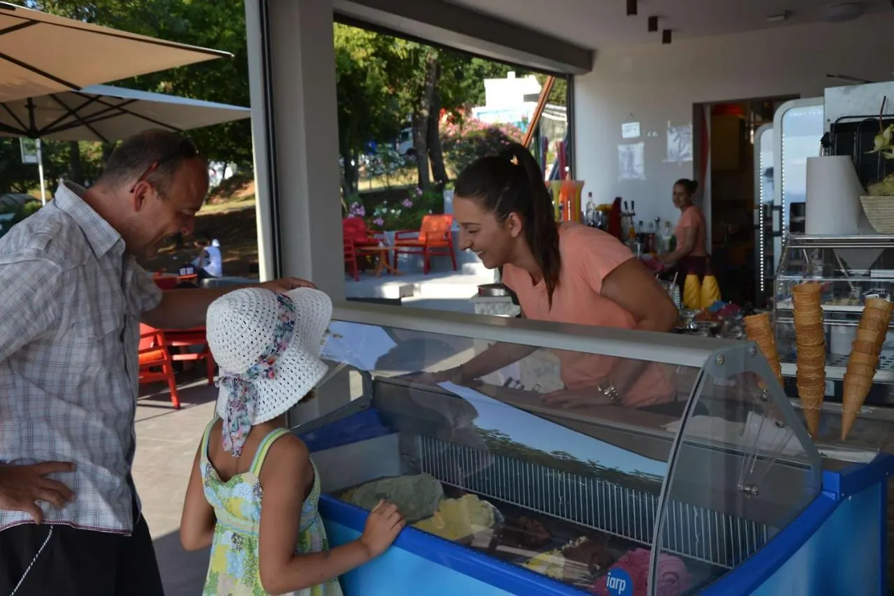 Easyatent Safari Tent Lanterna Cervar-Porat 0*,  Croatia